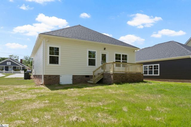 18 N Georgia Avenue, Greenville, SC 29611