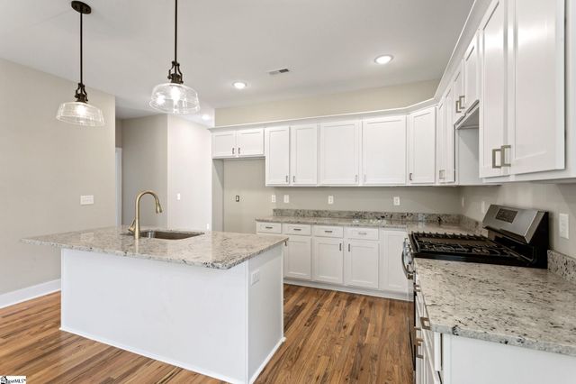 18 N Georgia Avenue, Greenville, SC 29611