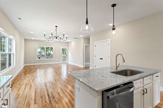 18 N Georgia Avenue, Greenville, SC 29611