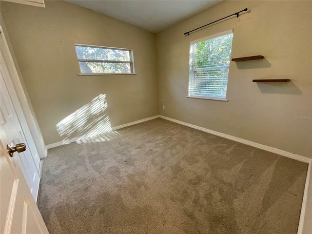 301 AVENUE E, Chuluota, FL 32766