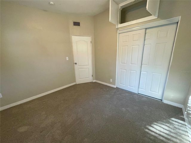 301 AVENUE E, Chuluota, FL 32766