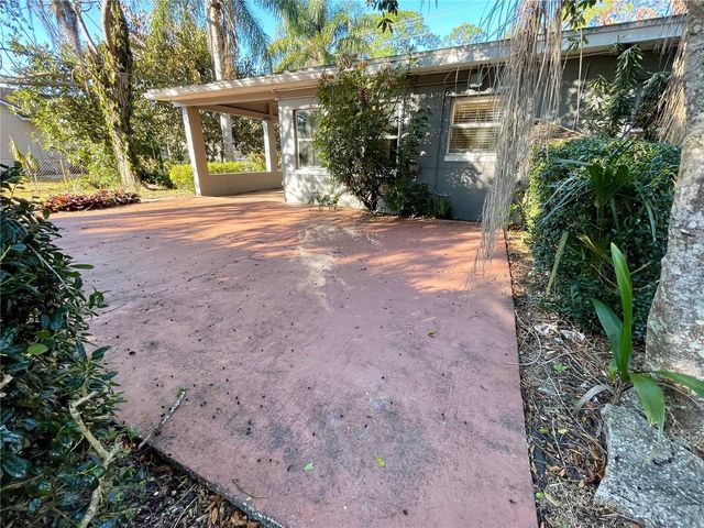 301 AVENUE E, Chuluota, FL 32766