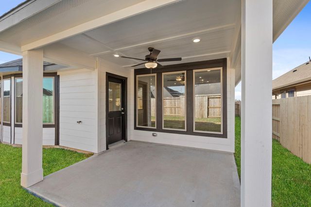 31992 Retama Ranch Lane, Conroe, TX 77386