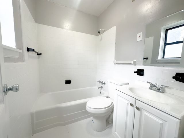 175S Washington Avenue C4, Bridgeport, CT 06604