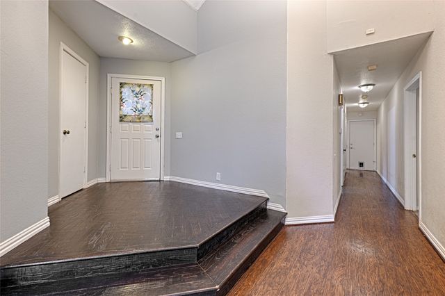 14900 Le Grande Drive, Addison, TX 75001