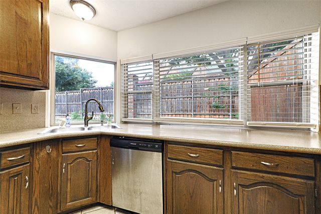 14900 Le Grande Drive, Addison, TX 75001