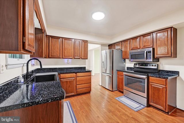 502 THERESA AVE, Essex, MD 21221