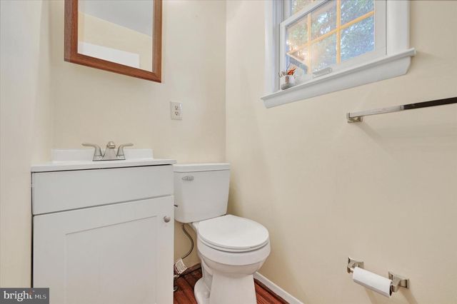502 THERESA AVE, Essex, MD 21221