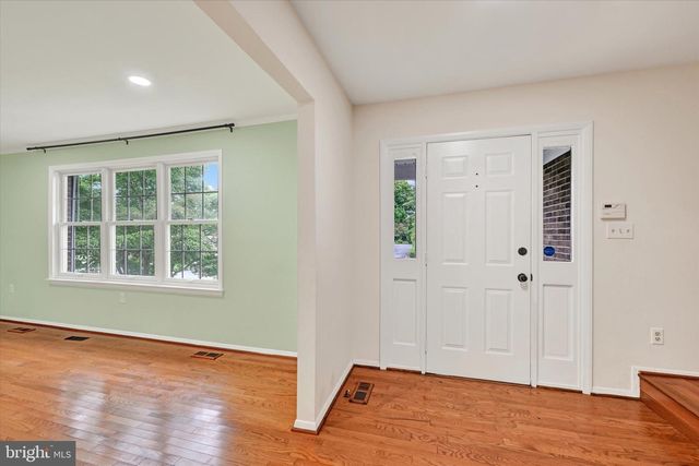 502 THERESA AVE, Essex, MD 21221