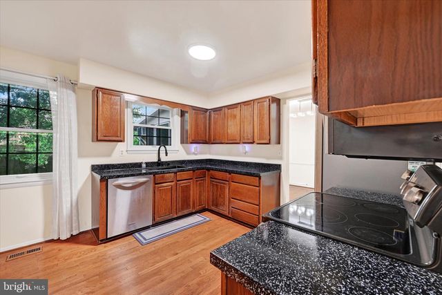 502 THERESA AVE, Essex, MD 21221