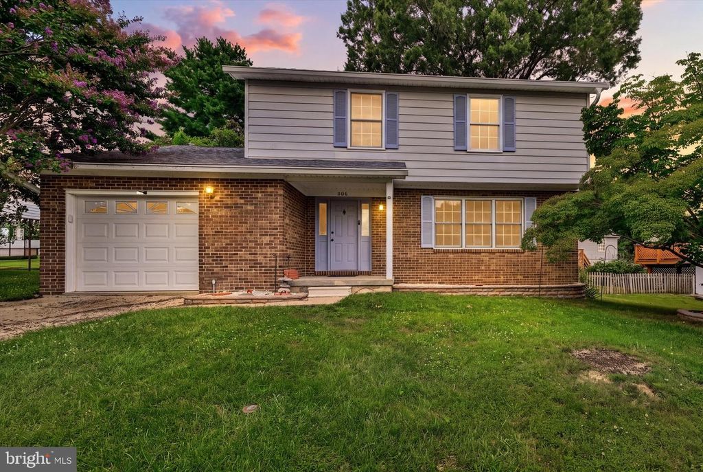502 THERESA AVE, Essex, MD 21221