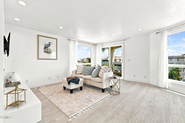 2301 Chico Court, Oxnard, CA 93035