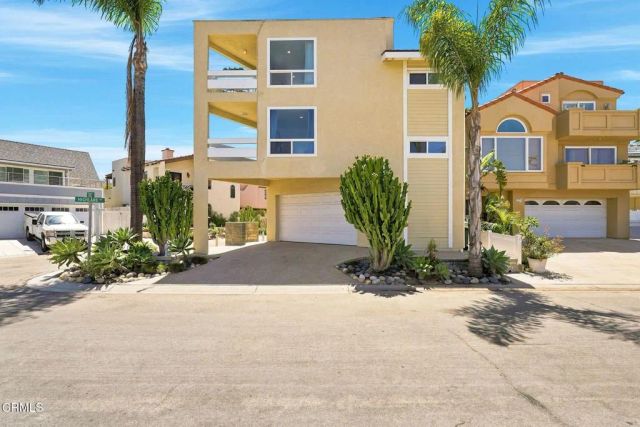 2301 Chico Court, Oxnard, CA 93035