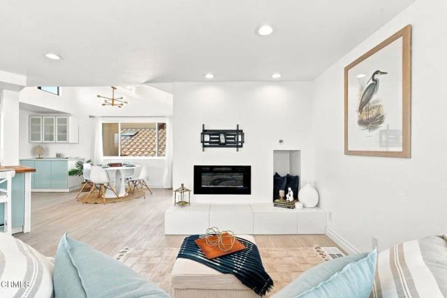 2301 Chico Court, Oxnard, CA 93035