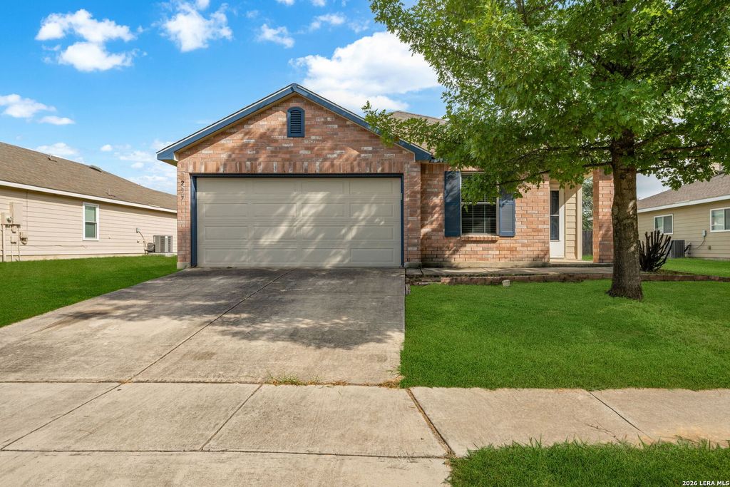 237 CACTUS PATCH, Schertz, TX 78154