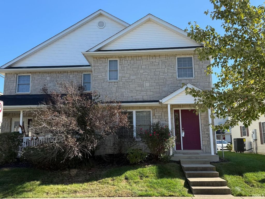 1331 S Cobble Creek Circle, Bloomington, IN 47401