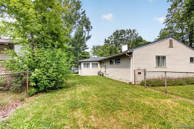 1459 Grove Road, Ypsilanti, MI 48198