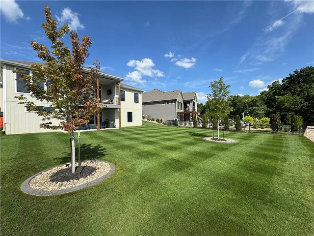 15597 W 168th Place, Olathe, KS 66062