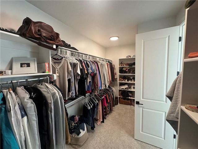 15597 W 168th Place, Olathe, KS 66062