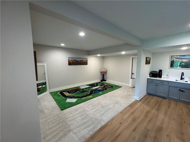 15597 W 168th Place, Olathe, KS 66062