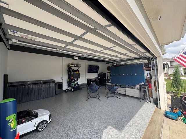 15597 W 168th Place, Olathe, KS 66062