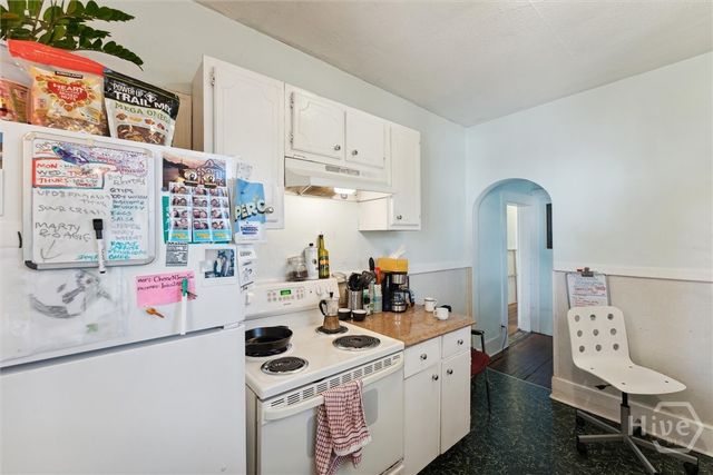 522 E 38th Street B, Savannah, GA 31401