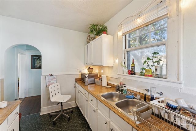 522 E 38th Street B, Savannah, GA 31401