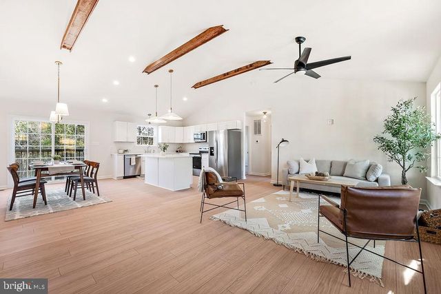 206 SECLUSION SHORES DR, Mineral, VA 23117