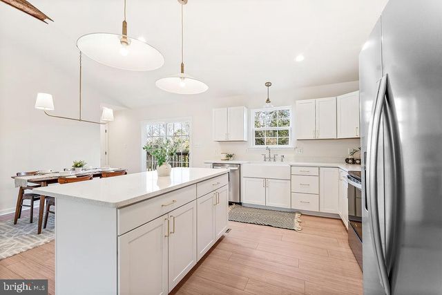 206 SECLUSION SHORES DR, Mineral, VA 23117