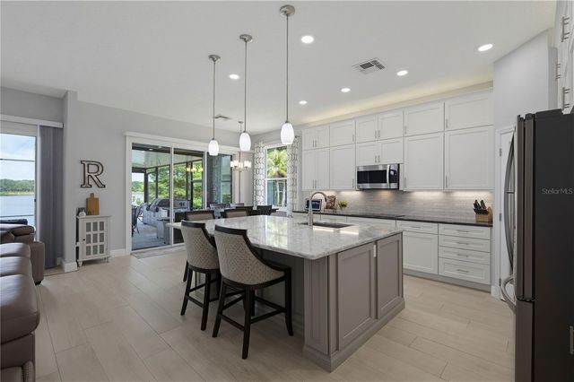 330 ENGLISH LAKE DRIVE, Winter Garden, FL 34787