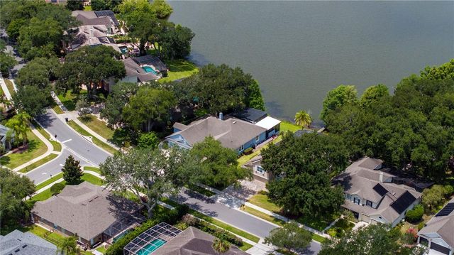 330 ENGLISH LAKE DRIVE, Winter Garden, FL 34787