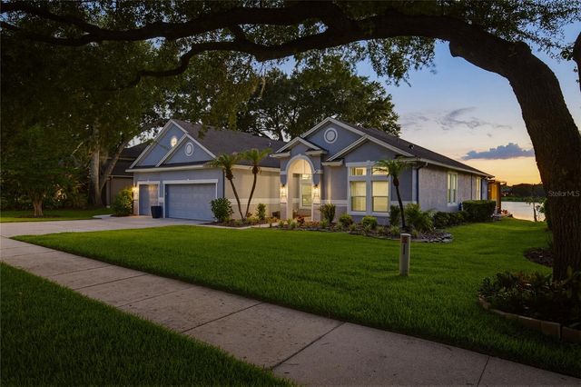 330 ENGLISH LAKE DRIVE, Winter Garden, FL 34787