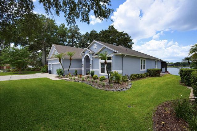 330 ENGLISH LAKE DRIVE, Winter Garden, FL 34787