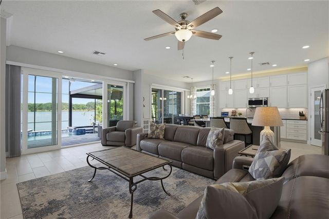 330 ENGLISH LAKE DRIVE, Winter Garden, FL 34787
