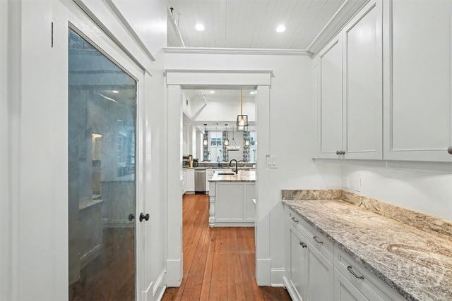 101 Barnard Street 301, Savannah, GA 31401