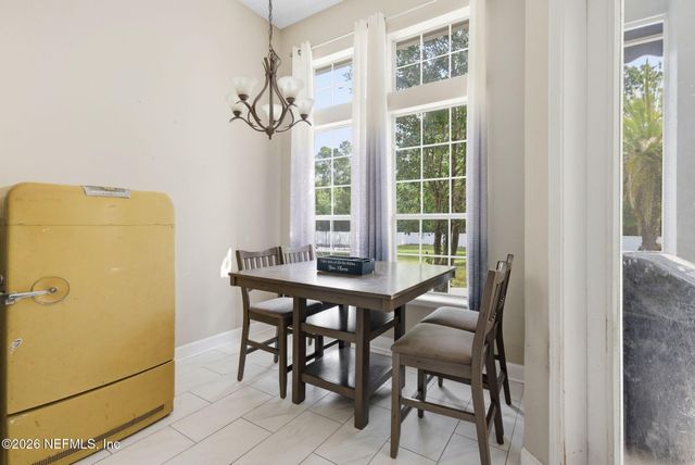 7907 DAWSONS CREEK Drive, Jacksonville, FL 32222