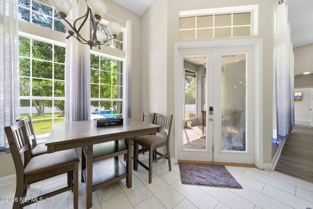 7907 DAWSONS CREEK Drive, Jacksonville, FL 32222