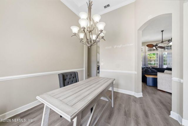 7907 DAWSONS CREEK Drive, Jacksonville, FL 32222