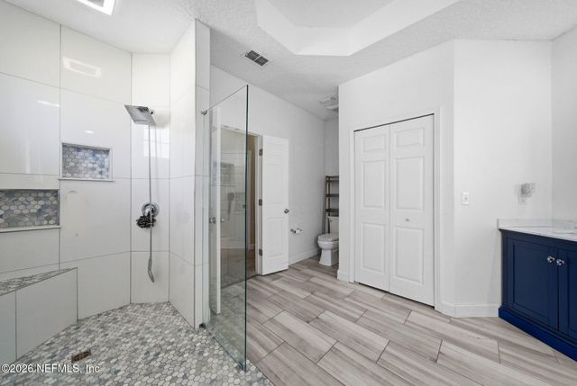 7907 DAWSONS CREEK Drive, Jacksonville, FL 32222