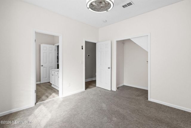 7907 DAWSONS CREEK Drive, Jacksonville, FL 32222