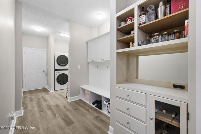 7907 DAWSONS CREEK Drive, Jacksonville, FL 32222