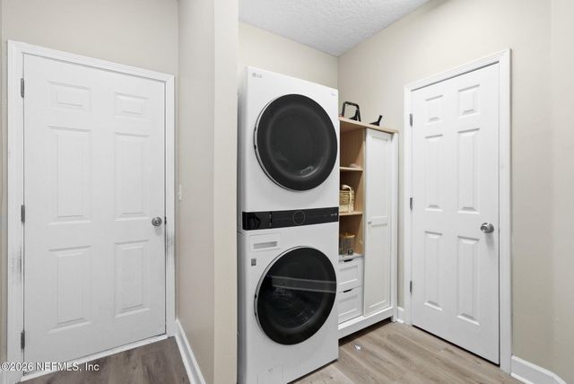 7907 DAWSONS CREEK Drive, Jacksonville, FL 32222