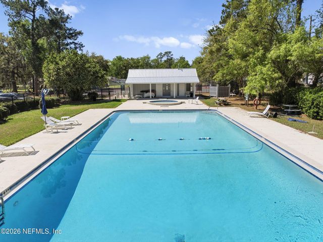 7907 DAWSONS CREEK Drive, Jacksonville, FL 32222