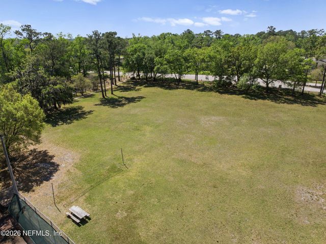 7907 DAWSONS CREEK Drive, Jacksonville, FL 32222