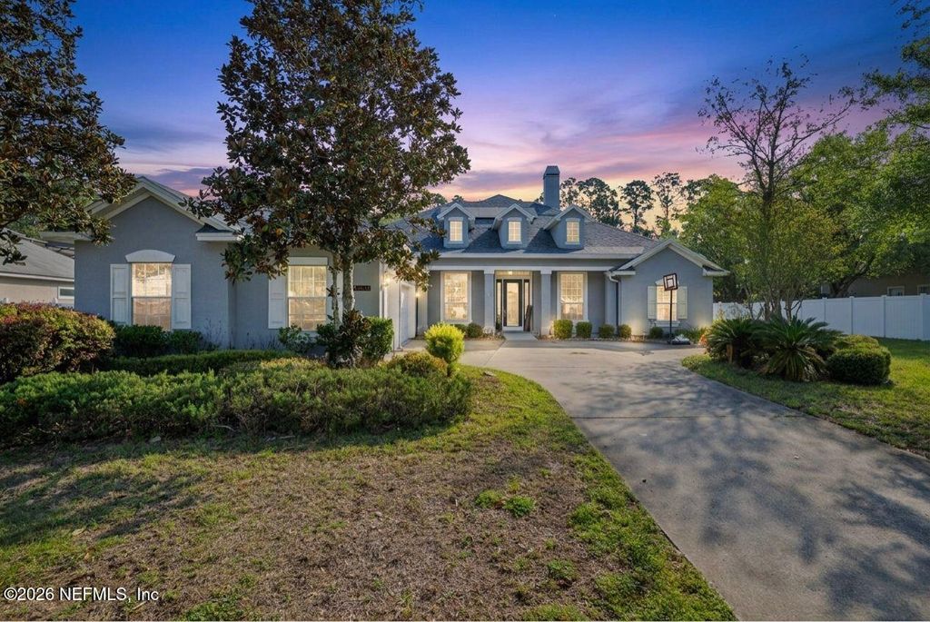 7907 DAWSONS CREEK Drive, Jacksonville, FL 32222