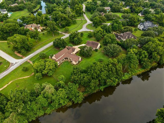 4711 Fulbrook Road, Fulshear, TX 77441