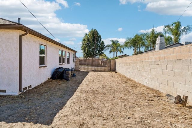 17436 Malaga Street, Fontana, CA 92336