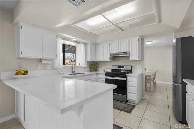 5389 Evergem Avenue, Palmdale, CA 93552