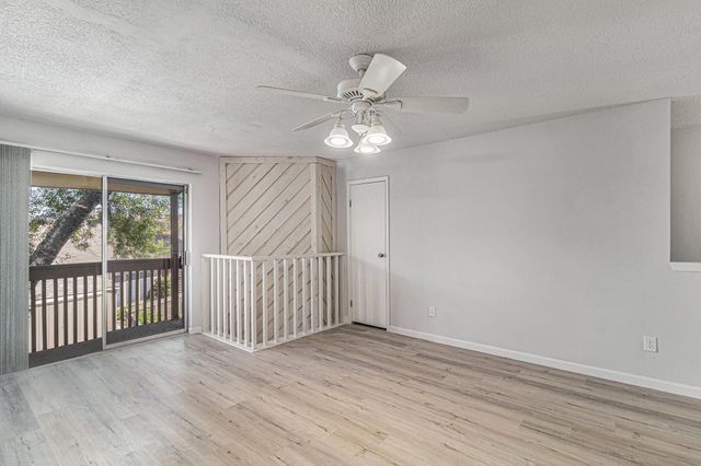 1900 Bay Area Boulevard 121, Houston, TX 77058