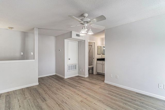 1900 Bay Area Boulevard 121, Houston, TX 77058